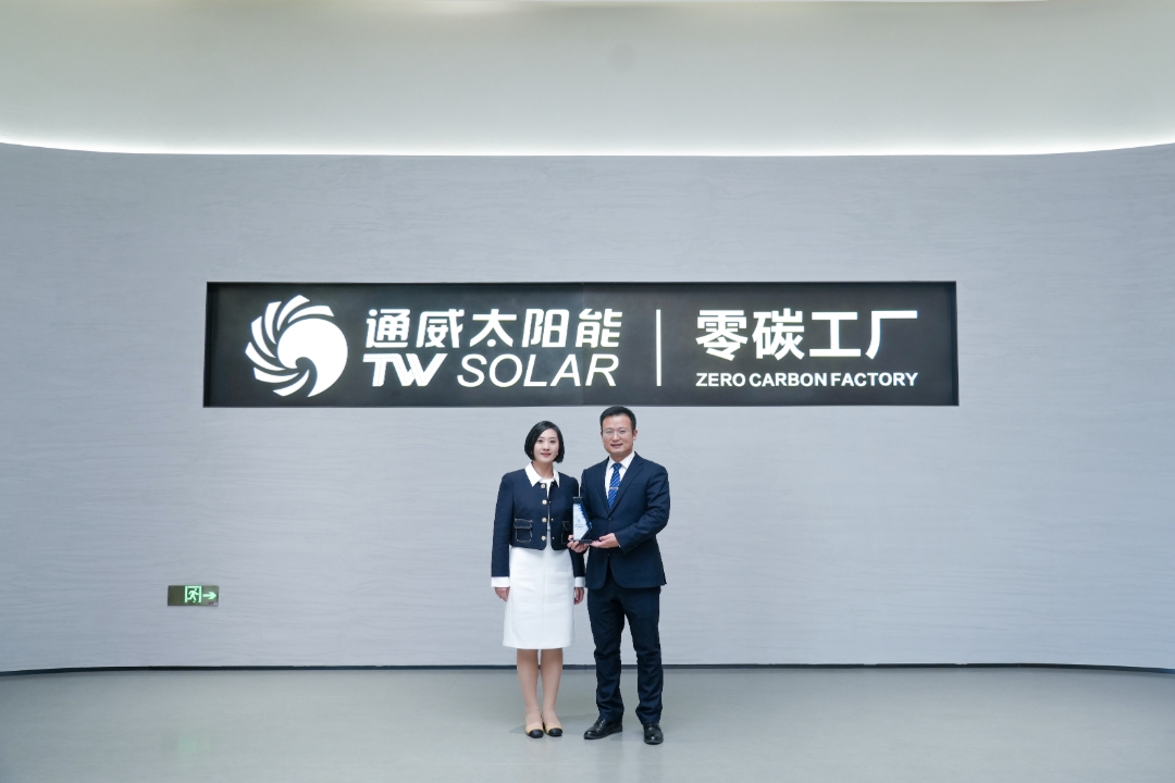 b9e4948153318bd6688dc0d14248e359.jpg b9e4948153318bd6688dc0d14248e359.jpg