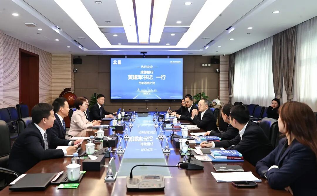 76d48dbb125dfb31110ac8f2a890329b.jpg 76d48dbb125dfb31110ac8f2a890329b.jpg