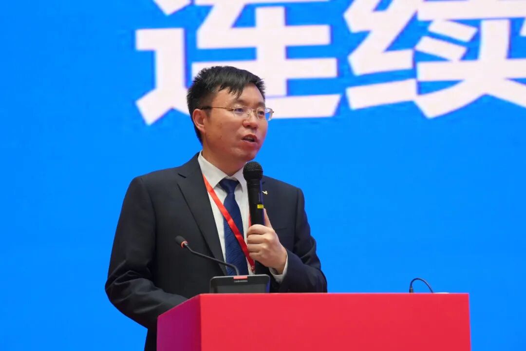 61a2a6a69860b59a3a8421a491f876be.jpg 61a2a6a69860b59a3a8421a491f876be.jpg