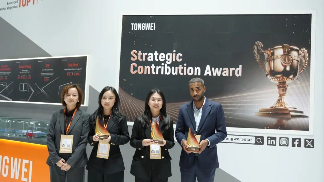 80707e99600332c6109ec0967d3dd37f.jpg 80707e99600332c6109ec0967d3dd37f.jpg